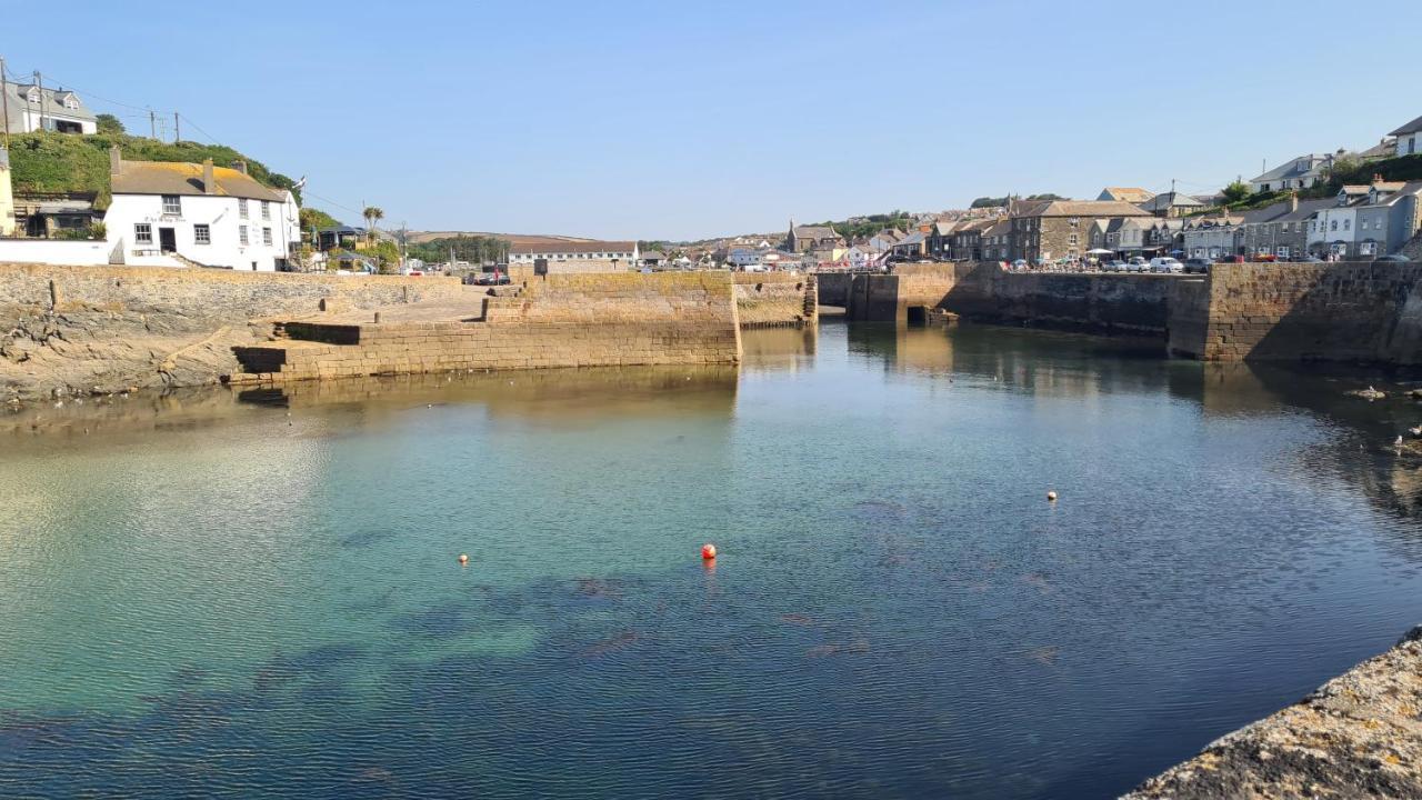 Sun Trap Appartement Porthleven Buitenkant foto